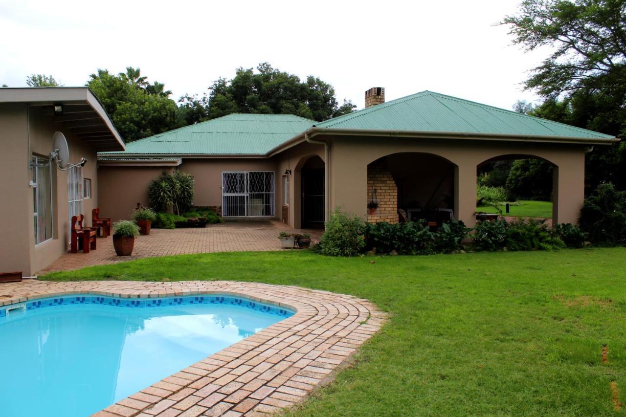 Bietjie Rus Guest House Addo Ngoại thất bức ảnh